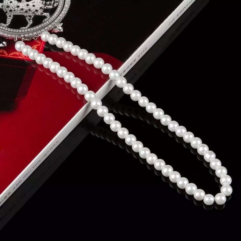 unisex pearl necklace